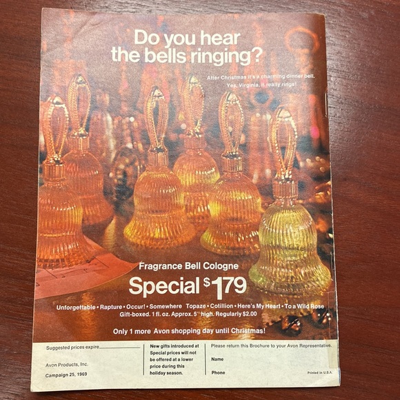 Vintage Avon Catalogs - set of 4. 1969, 1972 and 2 from 1979 Excellent condition - Picture 3 of 14